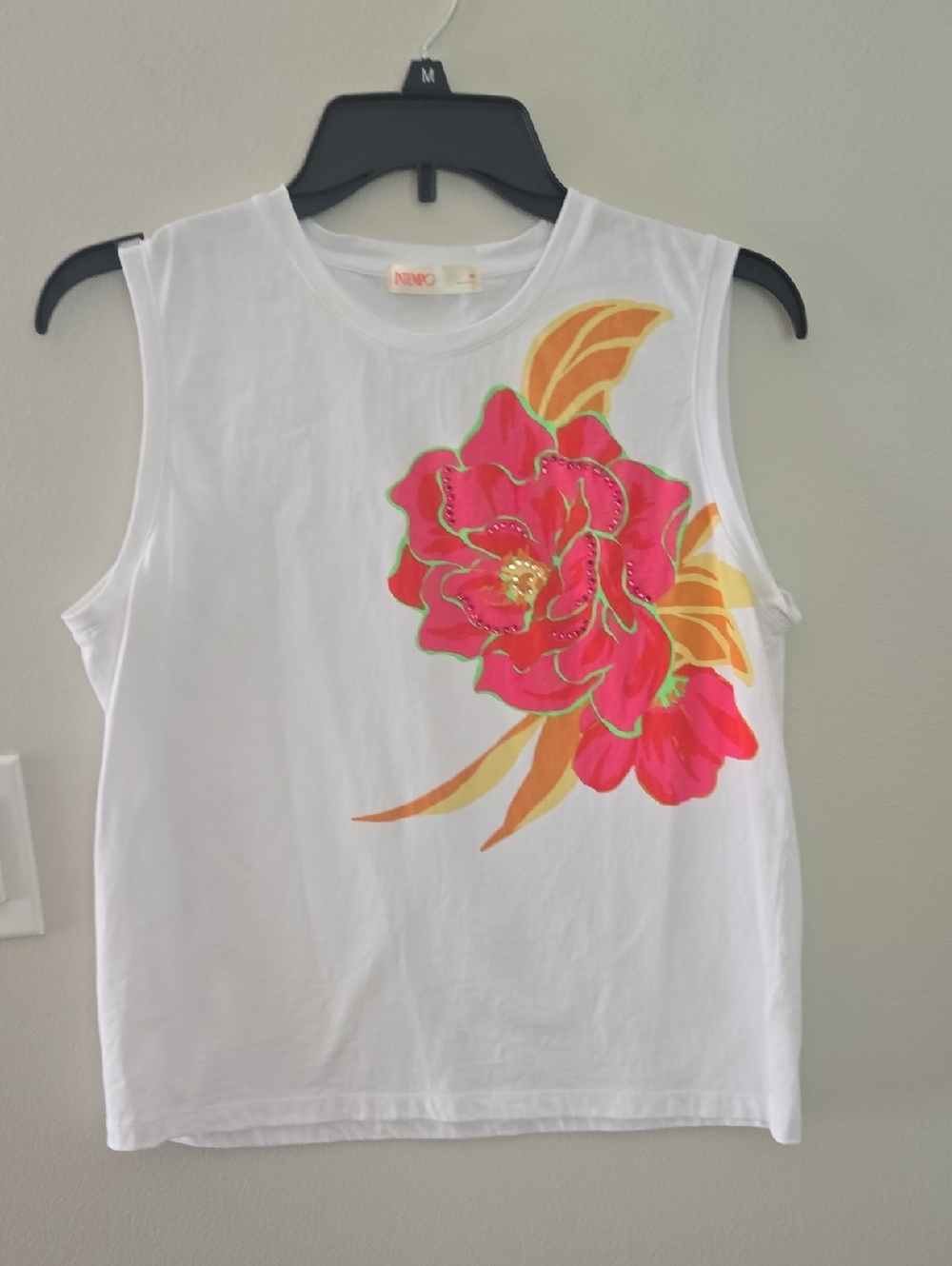 Womens White Sleeveles T Shirt With Flower And Sparkles Sz Med